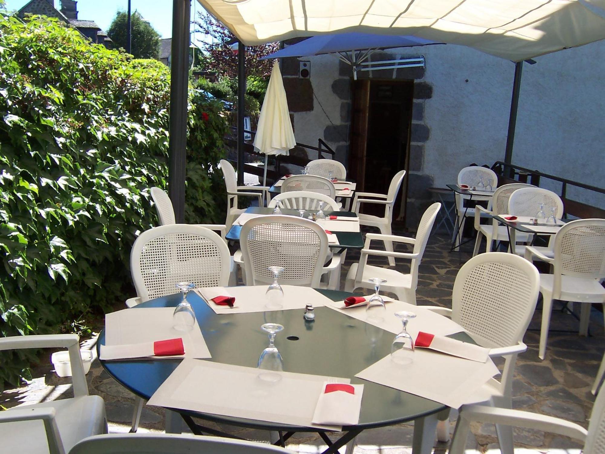 Auberge Hotel De Tournemire - Cantal المظهر الخارجي الصورة