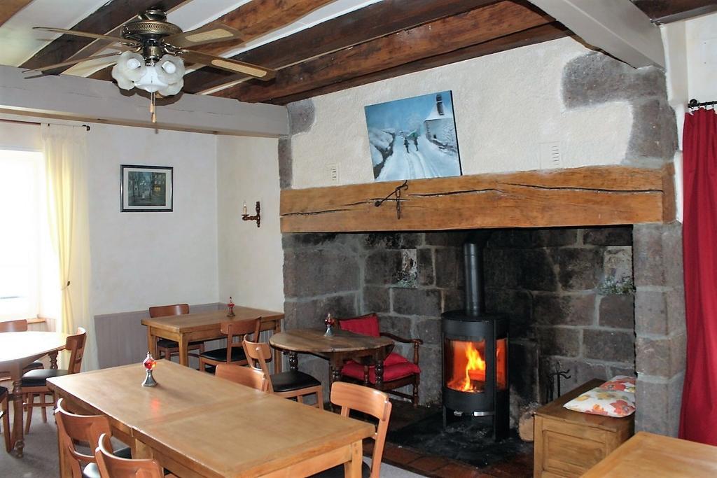 Auberge Hotel De Tournemire - Cantal المظهر الخارجي الصورة