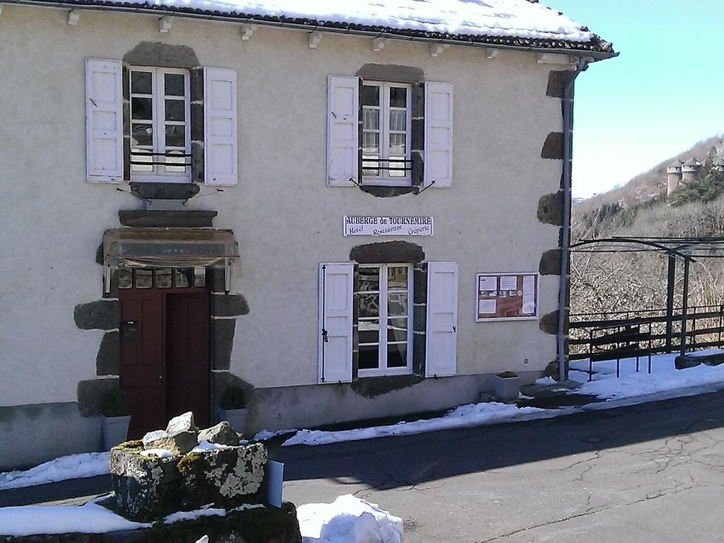 Auberge Hotel De Tournemire - Cantal المظهر الخارجي الصورة