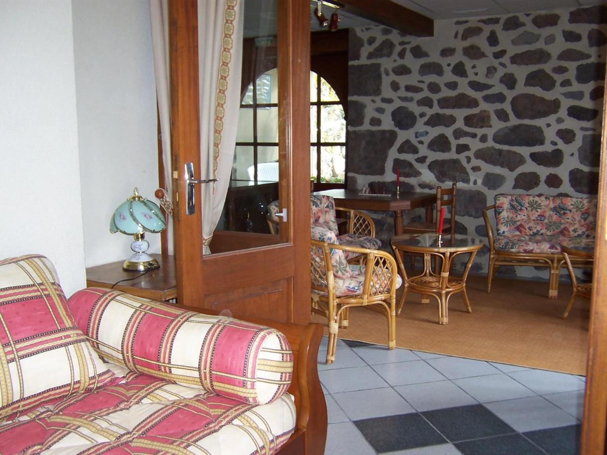 Auberge Hotel De Tournemire - Cantal الغرفة الصورة